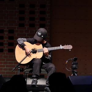 大学生自慰喷水免费观看
